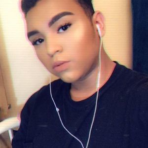 Meet your Posher, Johnathan